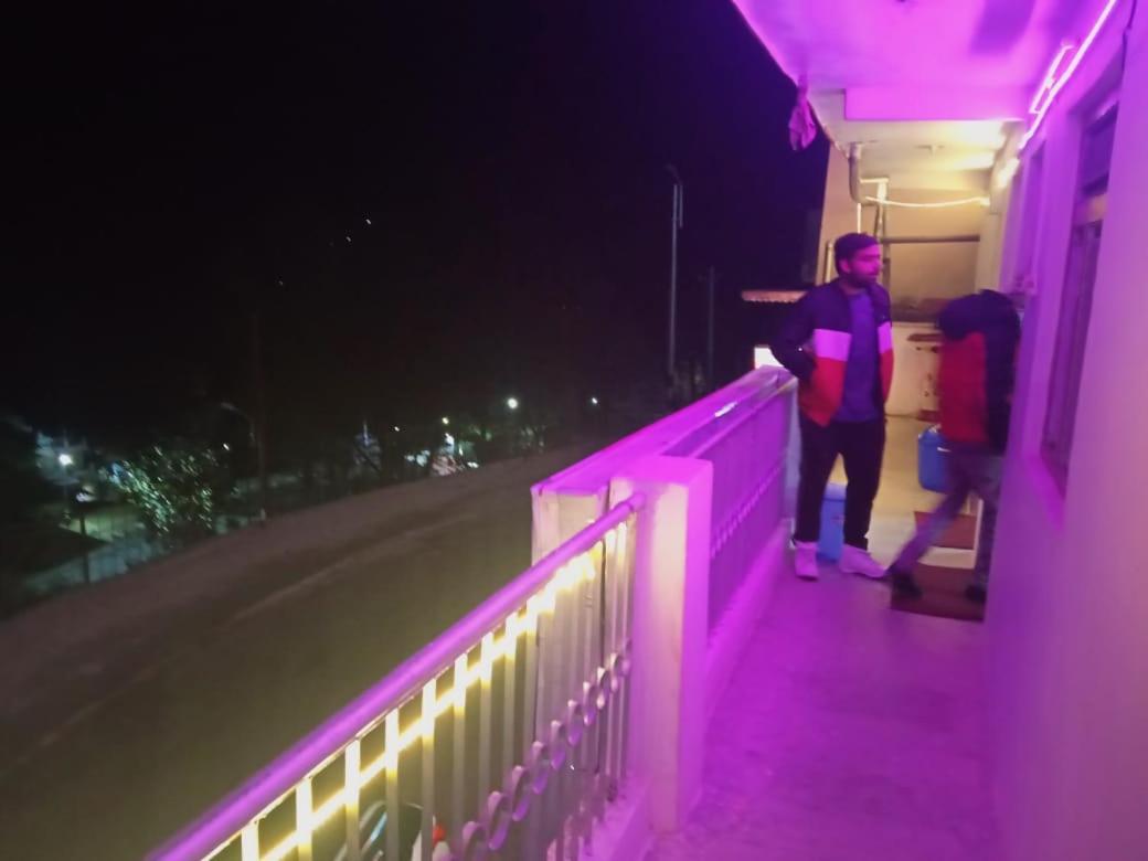 Badri Kedar Hometay Joshimath Luaran gambar